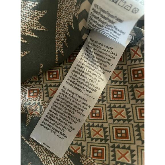 vero moda geometric sleer long sleeve V-neck Paula blouse Size M - Picture 6 of 7